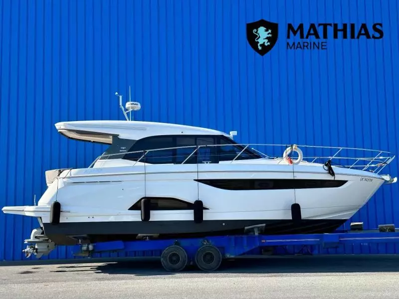 MM-C-24-0037 Occasion BAVARIA R40 COUPE VOLVO D6-380 SUR RENDEZ-VOUS 2022 a vendre 1