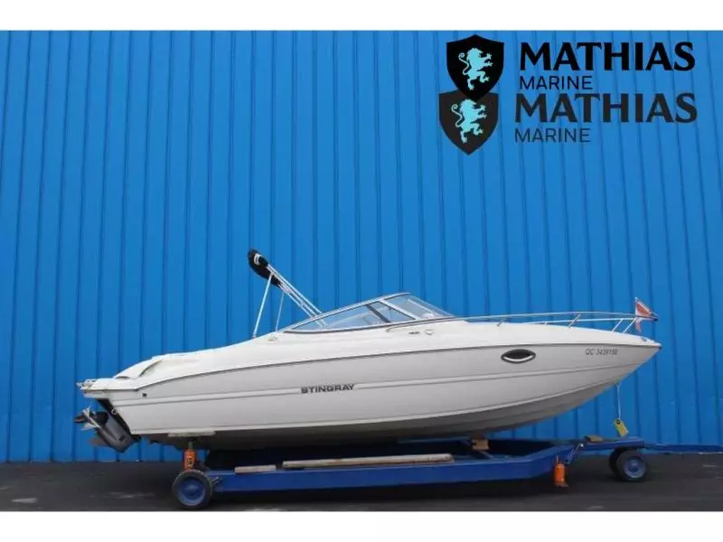 MM-C-25-0102 Occasion STINGRAY 225 CR  2012 a vendre 1