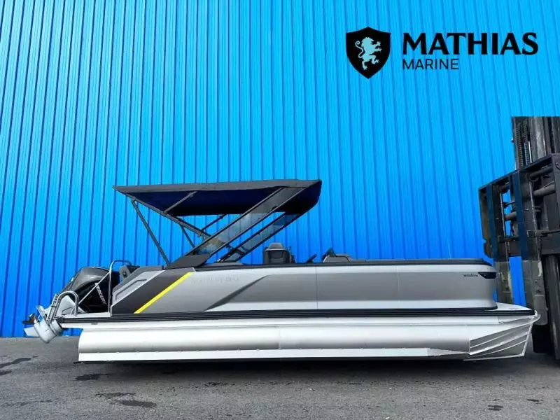 MM-24-0115 Neuf MANITOU 24 EXPLORE NAVIGATOR 250HP  2024 a vendre 1
