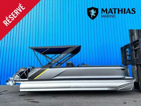 MM-24-0115 Neuf MANITOU 24 EXPLORE NAVIGATOR 250HP 2024 a vendre 1